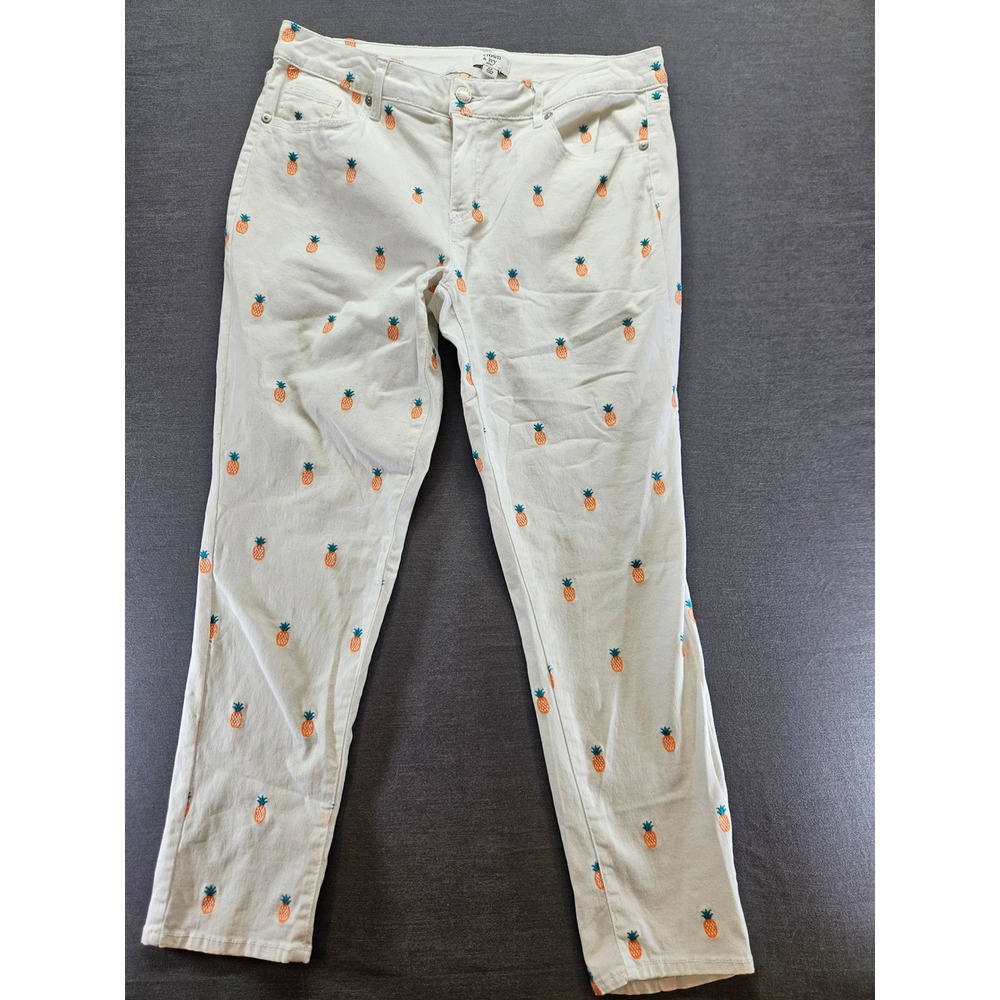 Crown & Ivy Petite White Pineapple Embroidered Ankle Pants Size 10P Tropical